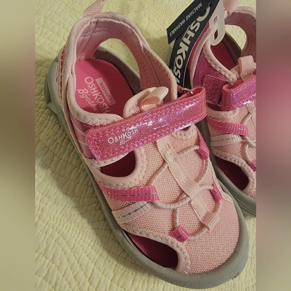 NWT Oshkosh B'Gosh Toddler Sandal with Velcro Closure
